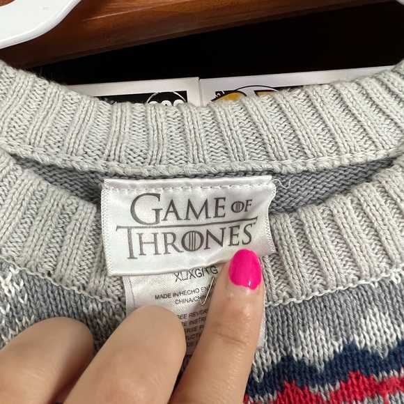 HBO Game of Thrones “winter is here” Christmas sweater - Picture 3 of 4